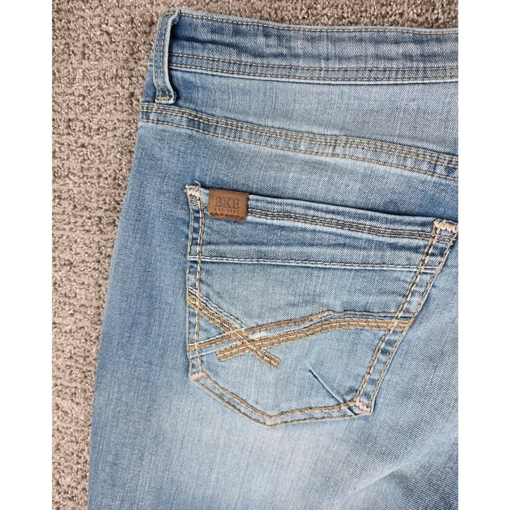 BKE Tyler Straight Leg Jeans Mens 38x34 Blue Durable Denim Light Wash Stretch